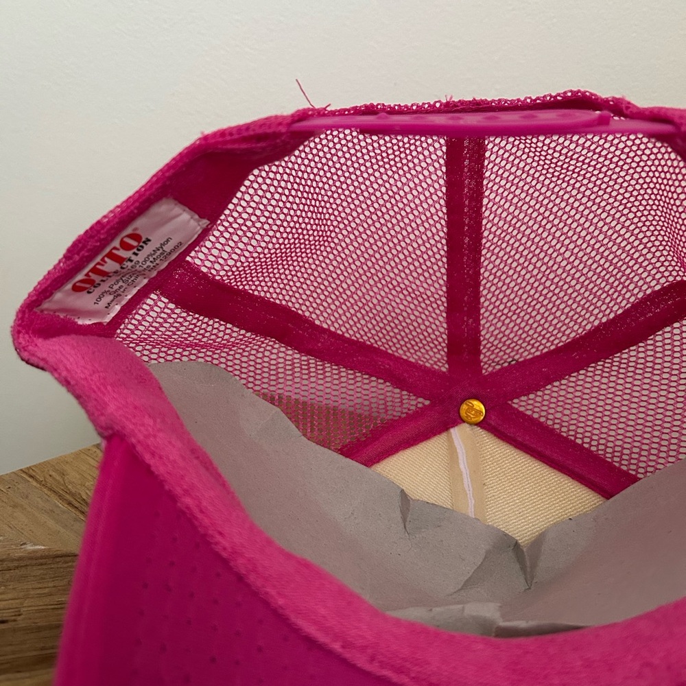 Vans White Front Pink Trucker Hat with Blue-to-Pink Logo - Picture 4 of 4